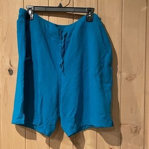 🔥🔥Athletic 2X shorts. NWOT. Side pockets and adjustable drawstring waist.